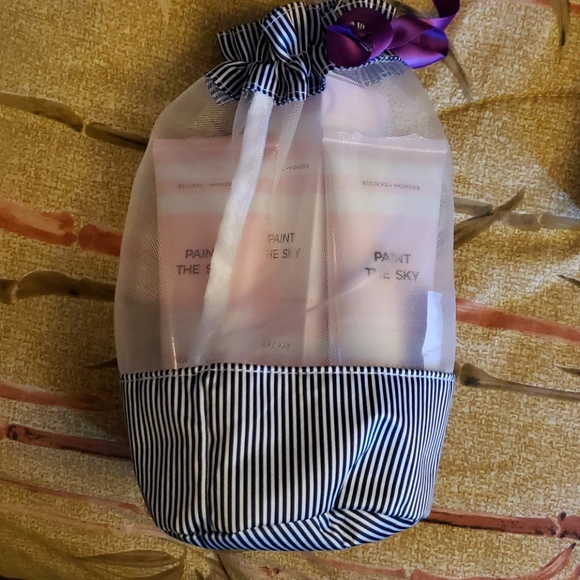 BNIB Mary Kay Paint The Sky Fragrance Mist - Picture 2 of 2